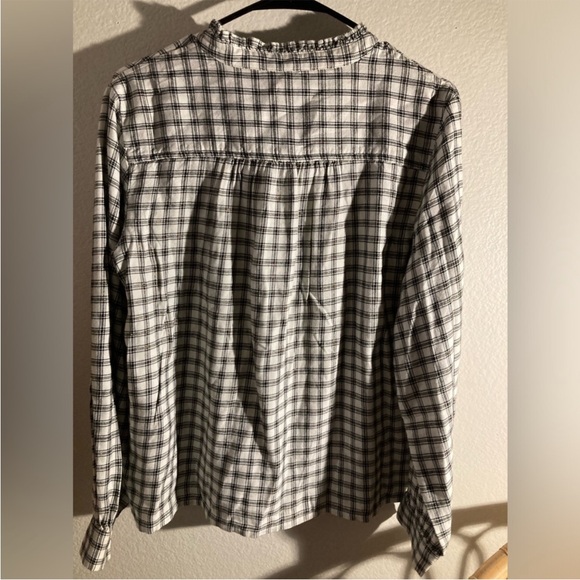 GAP Black and White Plaid Shirt - Picture 5 of 5